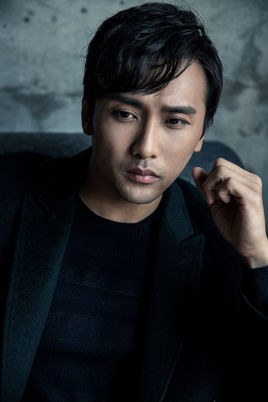 李镇男 Aaron Lee照片