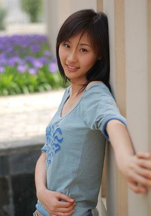 程伊 Yi Cheng照片