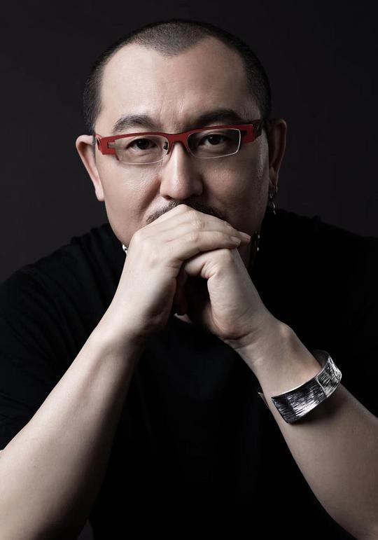 乌尔善 Wuershan照片