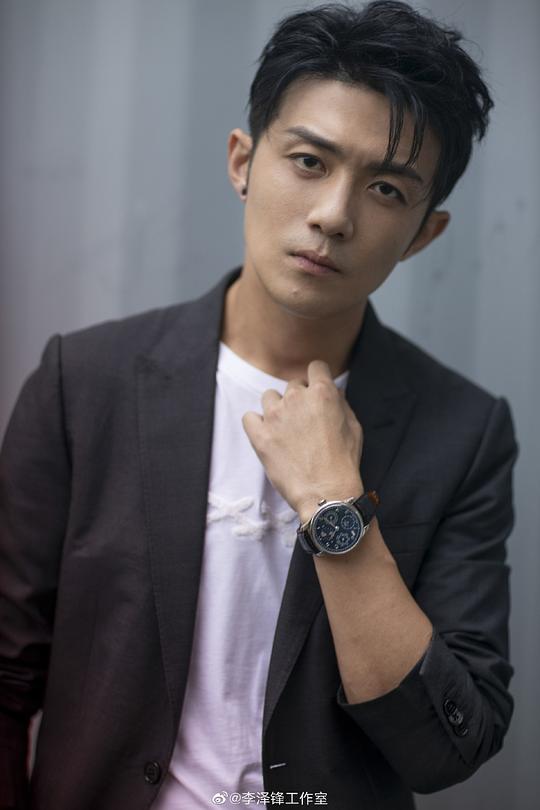 李泽锋 Zefeng Li照片