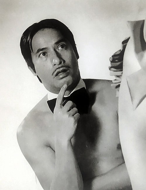 伊雷 James Yi Lui照片