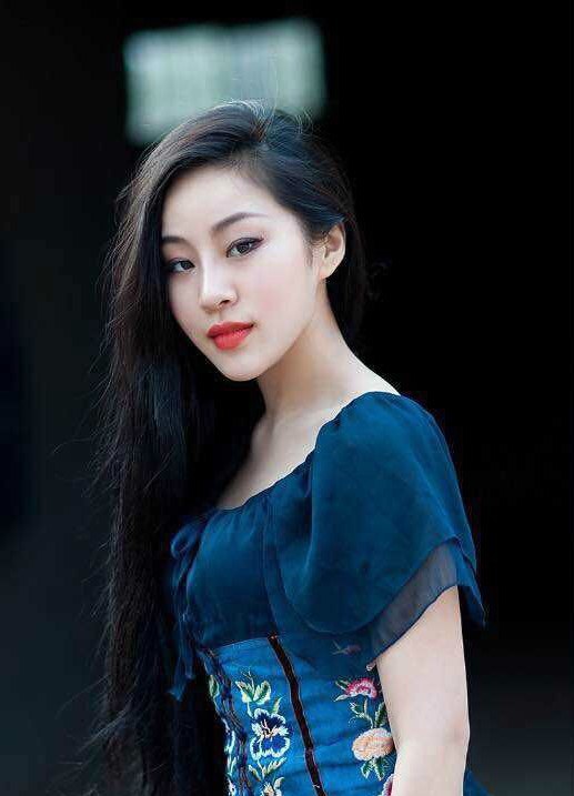 白云 Yun Bai照片
