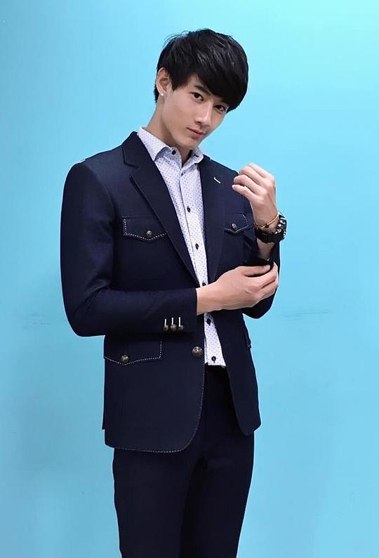 黄柏峰 Hugh Huang照片