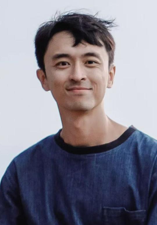 黄若宾照片