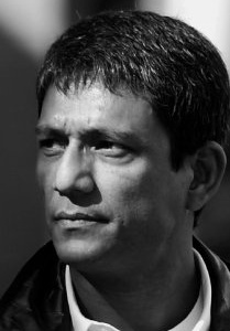 阿迪勒·侯赛因 Adil Hussain照片