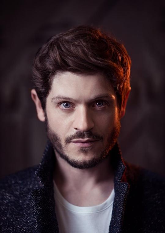 伊万·瑞恩 Iwan Rheon照片