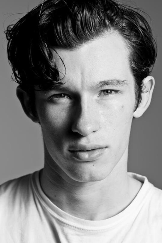 卡勒姆·特纳 Callum Turner照片