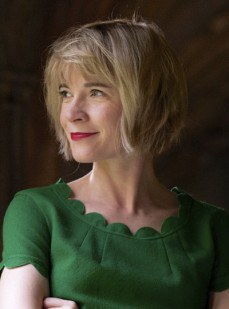 露西·沃斯利 Lucy Worsley照片