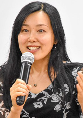 新井里美 Satomi Arai照片