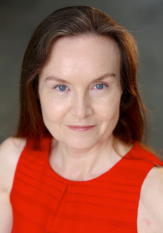 艾莉森·马丁·琼斯 Alison Martin Jones照片