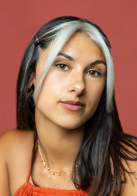 妮娜·辛格 Nina Singh照片