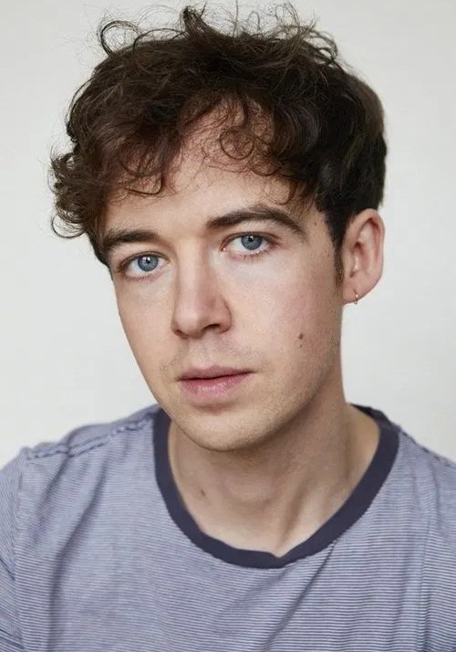 埃里克斯·劳瑟 Alex Lawther照片