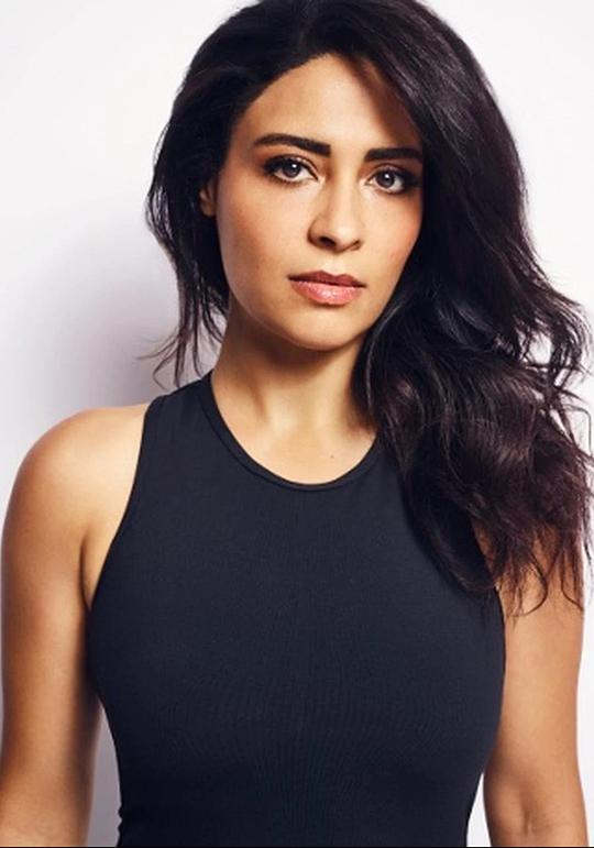 雅丝敏·艾玛斯利 Yasmine Al Massri照片