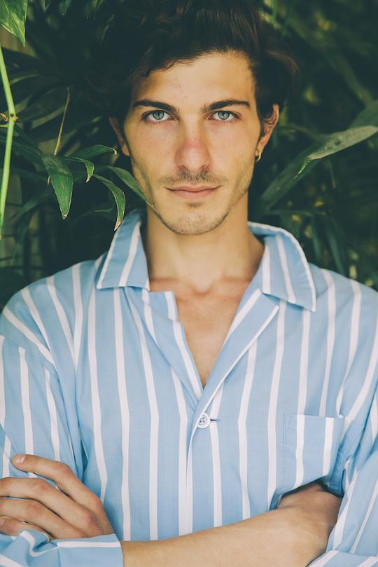 加布里埃尔·奥姆里·卢卡斯 Gabriel Omri Loukas照片