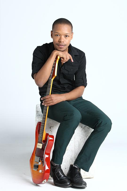 纳肯·图雷 Nakhane Touré照片