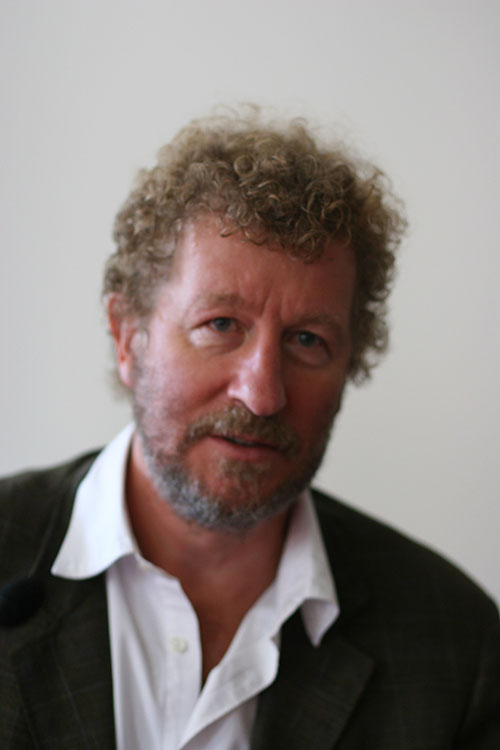 塞巴斯蒂安·福克斯 Sebastian Faulks照片