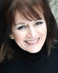 Gillian Elisa照片