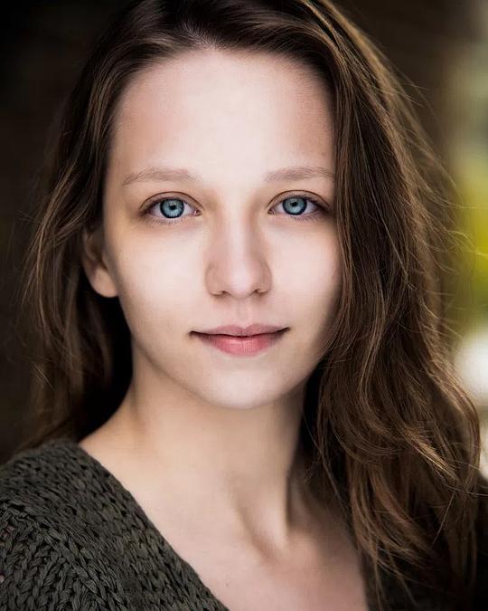 莫莉·温德索尔 Molly Windsor照片