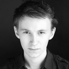 布莱德利·豪尔 Bradley Hall照片