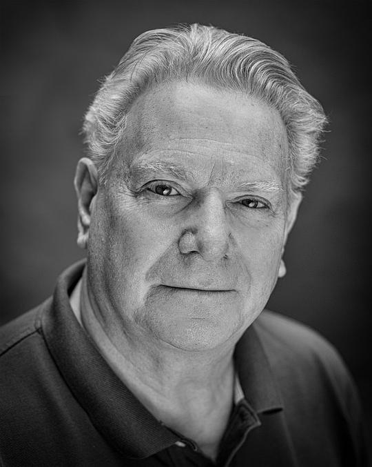 保罗·杰森 Paul Jesson照片