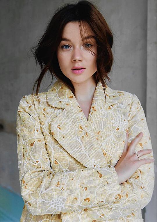 克劳迪亚·杰西 Claudia Jessie照片