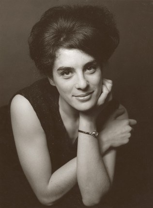 伊莲诺·布罗 Eleanor Bron照片