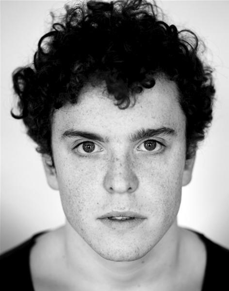 约书亚·麦圭尔 Joshua McGuire照片