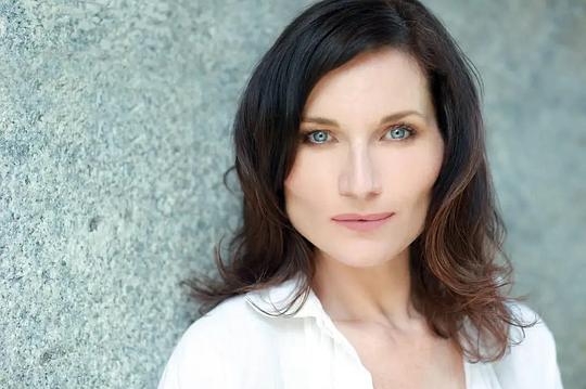 凯特·弗利特伍德 Kate Fleetwood照片