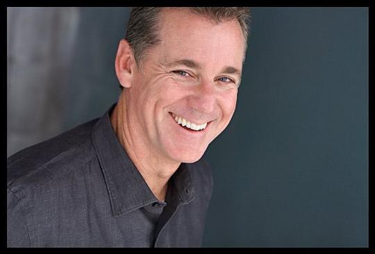 罗伯特·库蒂斯·布朗 Robert Curtis Brown照片