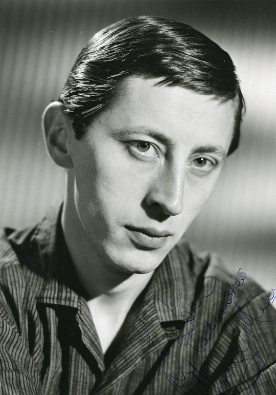 穆雷·梅尔文 Murray Melvin照片
