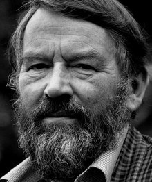 约翰·福尔斯 John Fowles照片