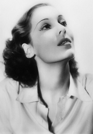 瓦莱莉娅·霍布森 Valerie Hobson照片
