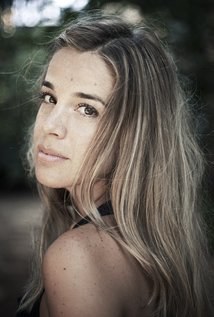 萨拉·维哈根 Sara Verhagen照片
