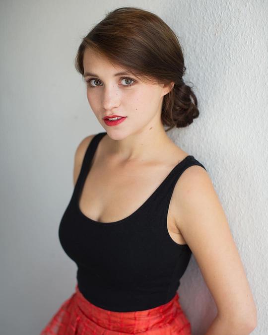 雅尼娜·福茨 Janina Fautz照片