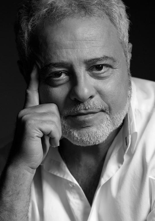 曼努尔·泰德罗斯 Manuel Tadros照片