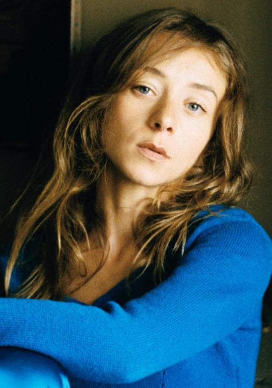西尔维·泰斯蒂 Sylvie Testud照片