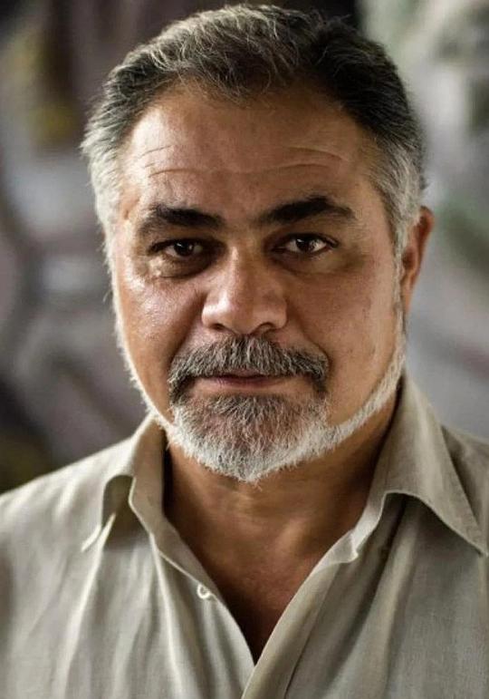 奥斯曼·阿尔卡斯 Osman Alkas照片