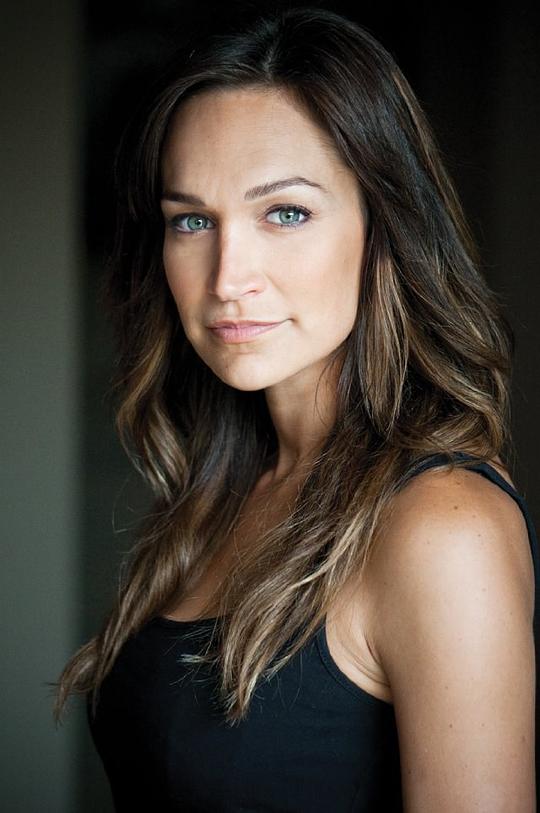 Nicole da Silva照片