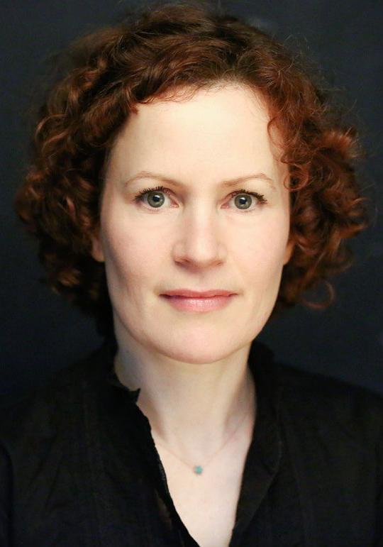 卡洛琳·佩特 Caroline Piette照片