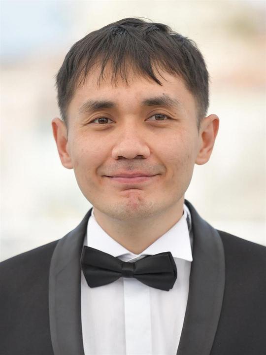阿迪尔汗·叶尔江诺夫 Adilkhan Yerzhanov照片