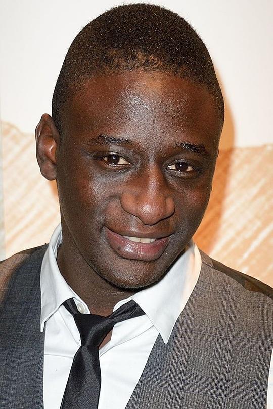 伊伯拉姆·科马 Ibrahim Koma照片