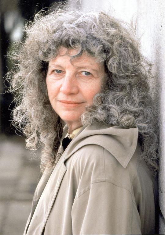 乌尔里克·奥廷格 Ulrike Ottinger照片