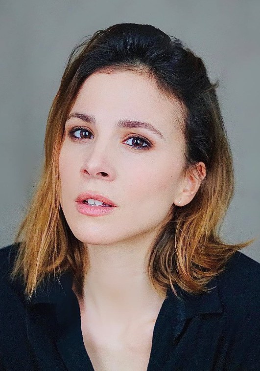 艾琳·特策尔 Aylin Tezel照片
