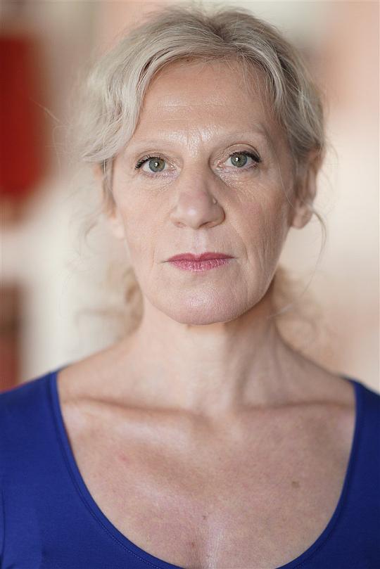 艾曼妞·格伦沃尔德 Emmanuelle Grönvold照片