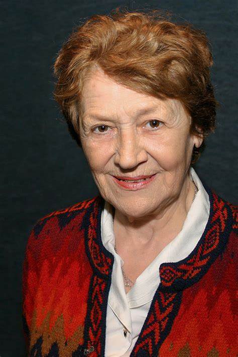 Ilona Kassai照片