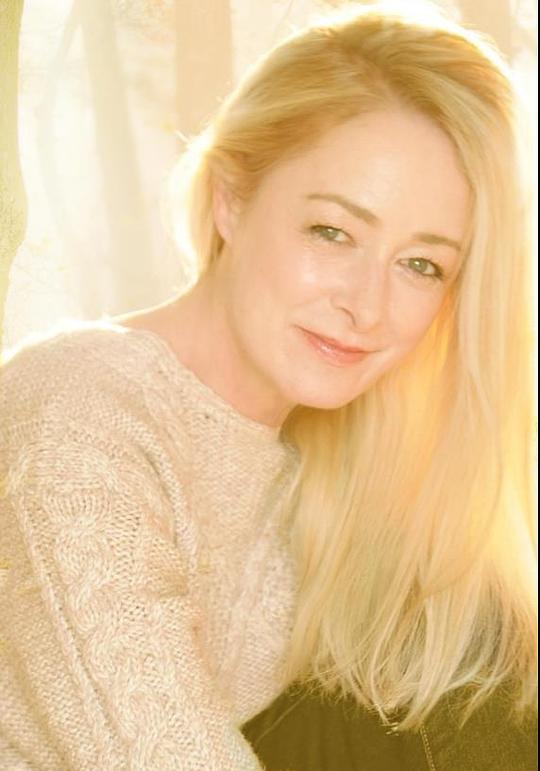 辛西娅·切斯顿 Cynthia Cheston照片