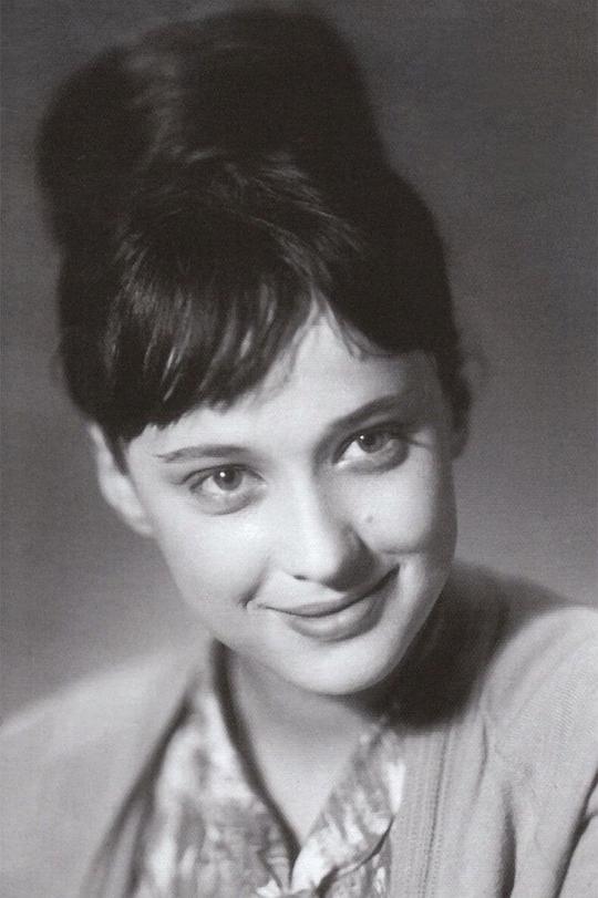 伊琳娜·佩切尔尼科娃 Irina Pechernikova照片