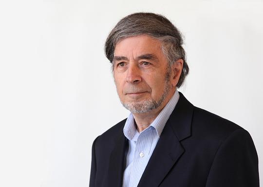 André Julien照片