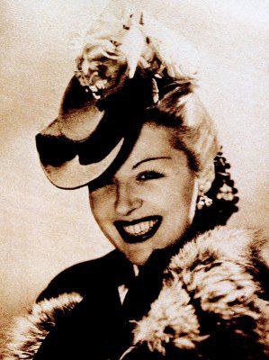 Zita Perczel照片