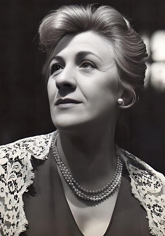 埃尔莎·阿尔巴尼 Elsa Albani照片